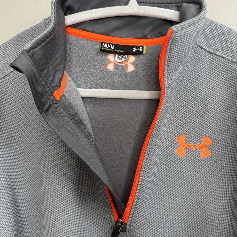 Under Armour Men's Loose Light Gray 1/4th‎ Zip Thick Sweater Medium Men's Winter
